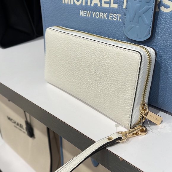 Brand New with Tag authentic Michael Kors Jet Set Travel large continental - Picture 5 of 16